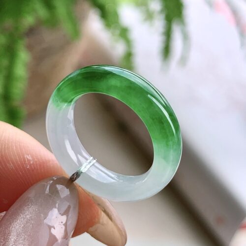 Apple Green Jadeite Jade Band Ring, US 5.5