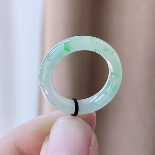 Apple Green Jadeite Jade Band Ring, US 7.25 · 5.8mm band