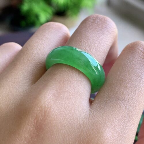 Alternative view of Apple Green Jadeite Jade Band Ring, US 7.25 · 7.5mm band