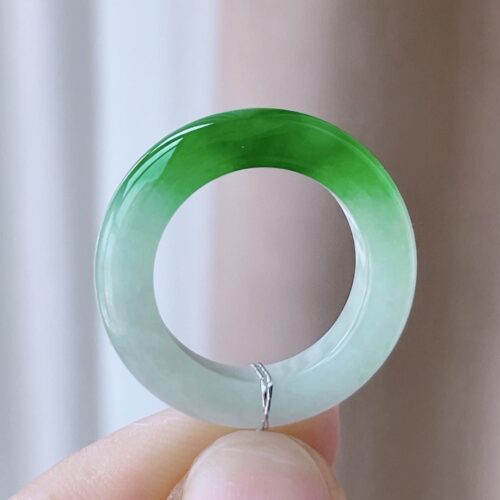 Apple Green Jadeite Jade Band Ring, US 7.25 · 6mm band