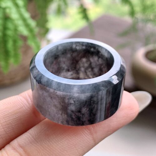 Wuji Jadeite Jade Banzhi Ring, US 12.5