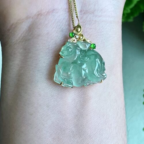 Alternative view of Blue Water Horse Jadeite Jade Pendant 18K Gold, 23mm