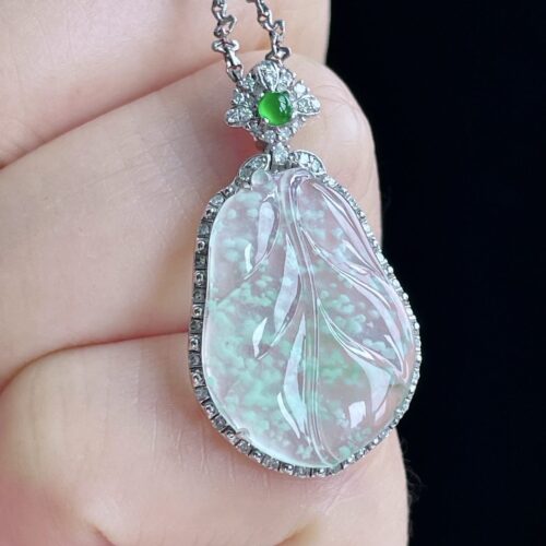 Icy Clear Leaf Jadeite Jade Pendant 18K Gold, 14.7mm