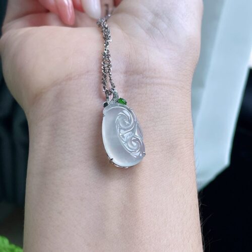 Alternative view of Icy Ruyi Jadeite Jade Pendant 18K Gold